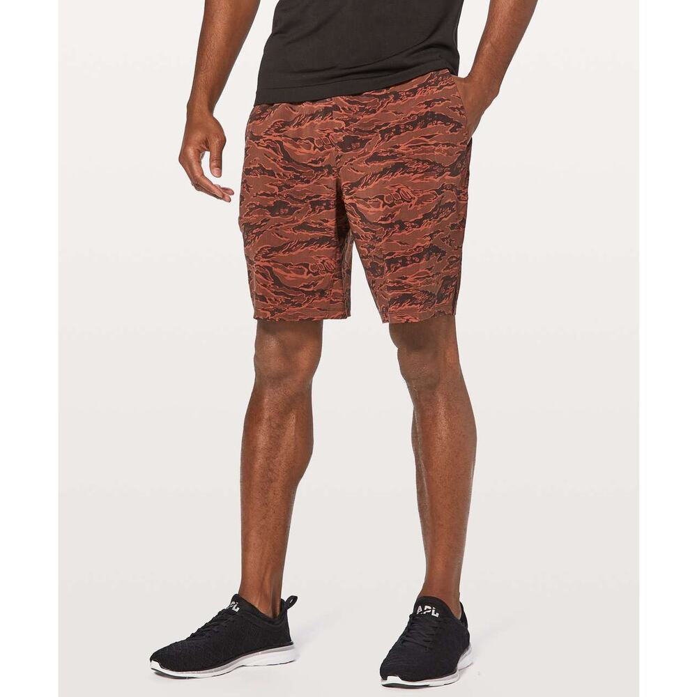 Lululemon Pace Breaker Short 9"